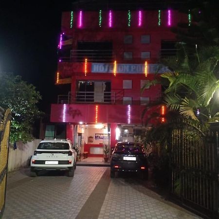 On Point Plaza Bed & Breakfast Murud  Ngoại thất bức ảnh
