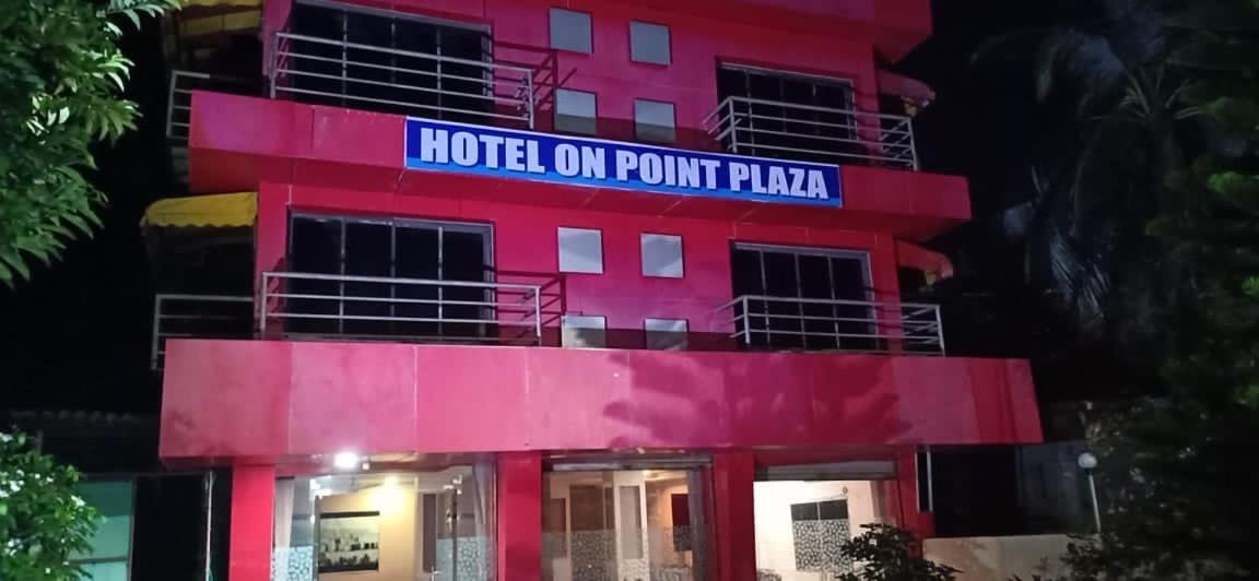 On Point Plaza Bed & Breakfast Murud  Ngoại thất bức ảnh